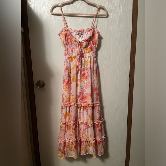 Francesca’s Dresses & Skirts - NWT Aurora Ruffle Tiered Midi Dress Size XS